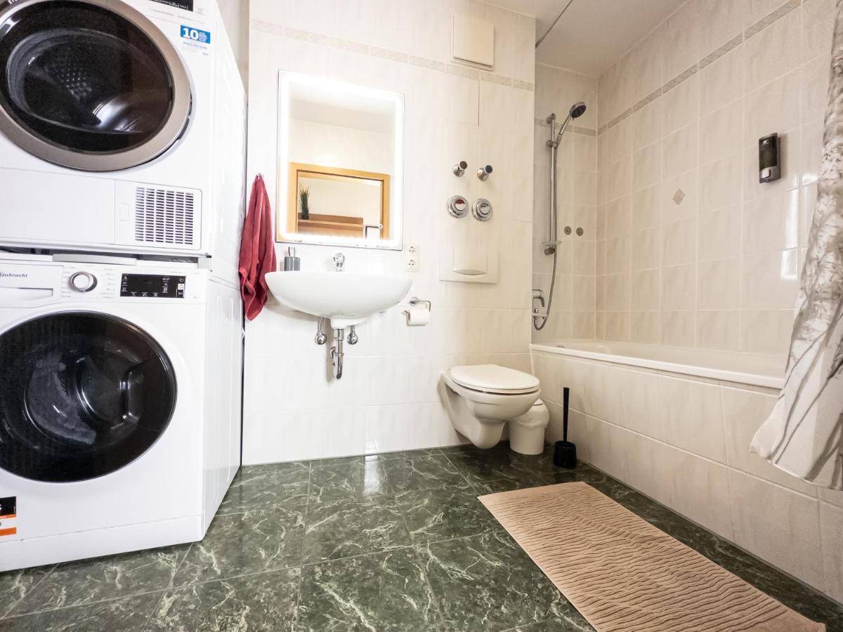 Ambiente-Wohnung - Zentrum Und Park In 5 Minuten Zu Fuss - Parkplatz - Netflix Leipzig Extérieur photo